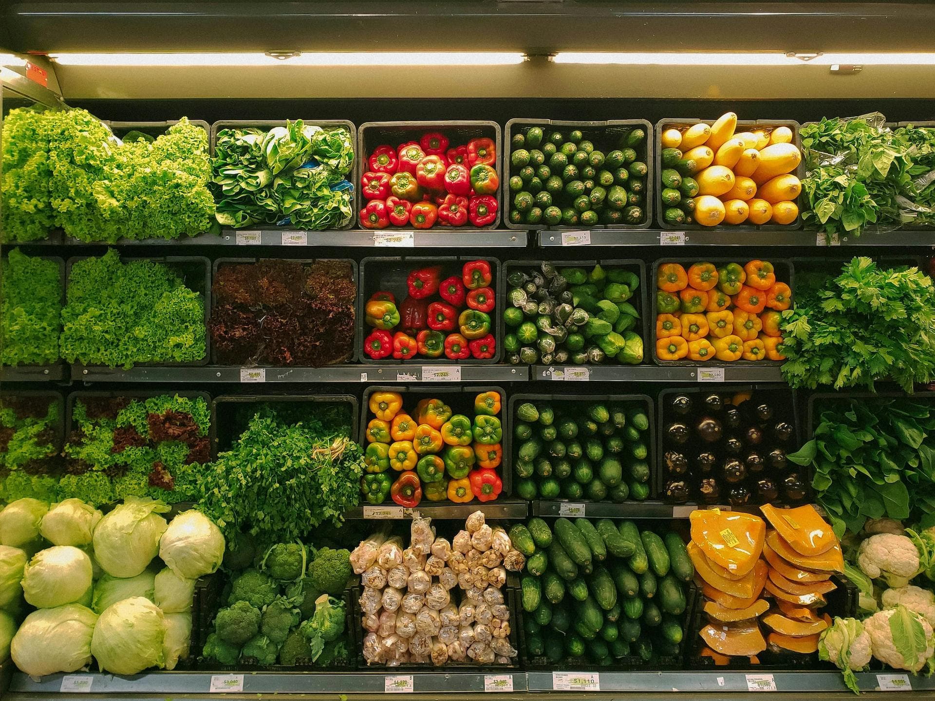 Photo of produce in a grocery store